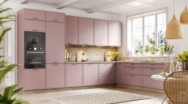 Jak wprowadzić kolor różowy do kuchni i z czym go łączy?